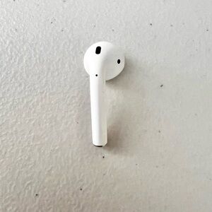 Right Ear Apple AirPods 2nd Generation Works
